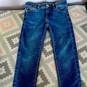 Dark blue wonder nation jeans size 6 in girls